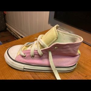Girls converse